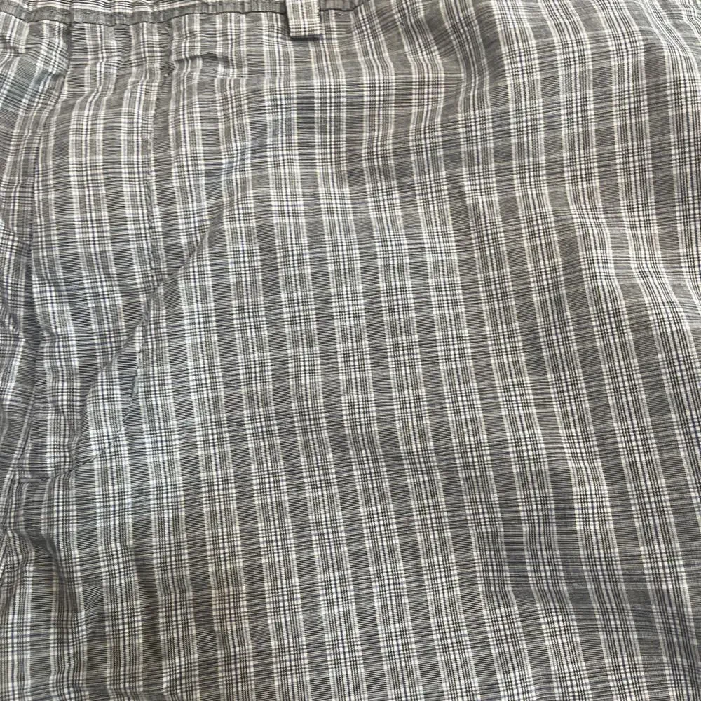 Banana Republic Shorts Mens Sz 38 Grey Plaid Cotton Casual Pockets 10” Inseam